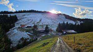 Alpen für Kinder Ein winterlicher Spaß in der Natur