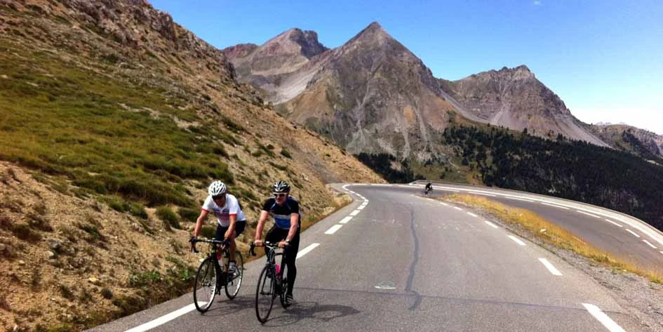 Die Route des Grandes Alpes mit dem Fahrrad Eine unvergessliche Reise durch die Alpen