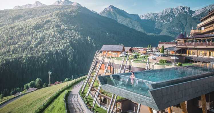 Luxushotel in den Alpen Ein Bergparadies für Genuss und Entspannung