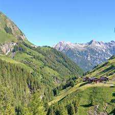 Traditionen und Kultur der Alpenregionen