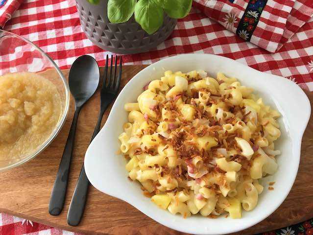 Zubereitung der Alpen Macaroni